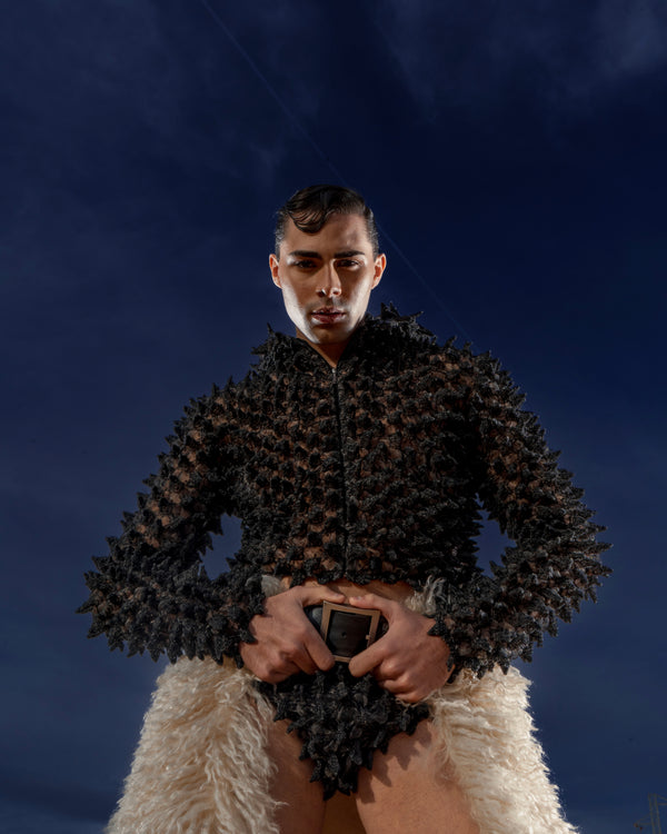 LA CHAQUETA DE ESPINAS